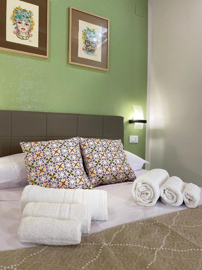 Tanto Di Cappello Home Palermo Buitenkant foto