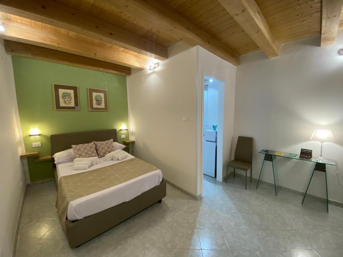 Tanto Di Cappello Home Palermo Buitenkant foto